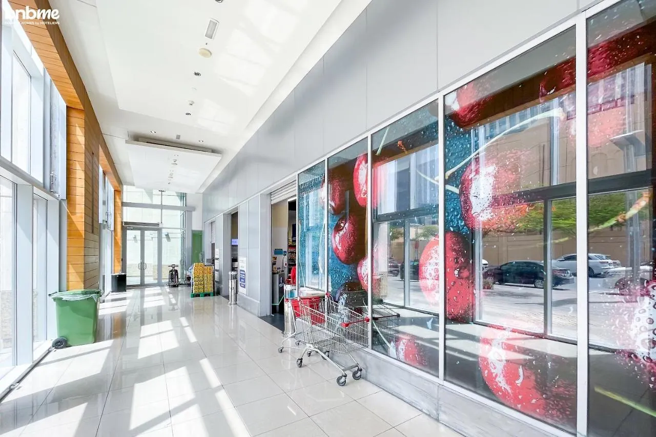 Bnbmehomes - Cosy Downtown Apt W Balcony Near Metro Station -1710 Dubai